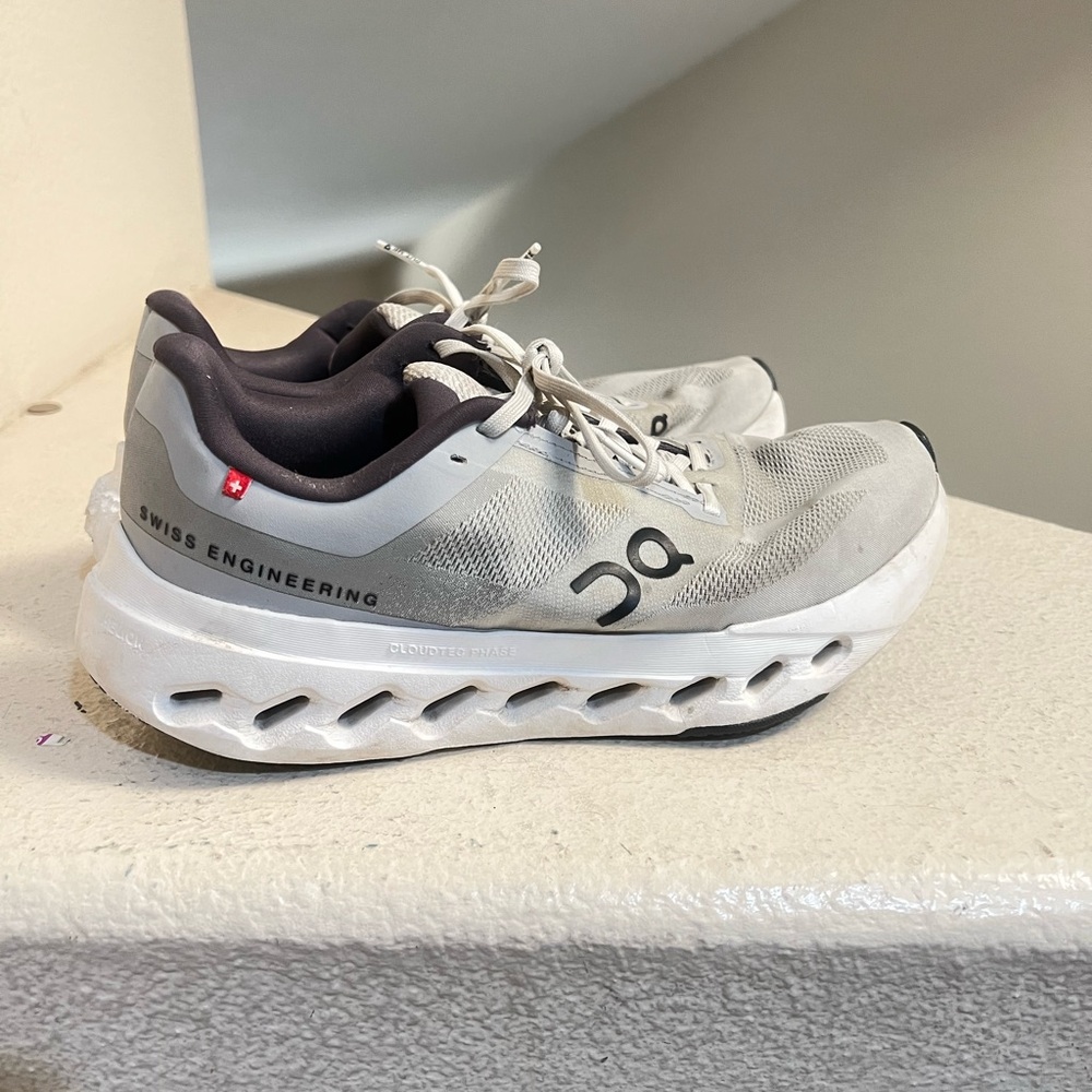 On Cloudflow 4 Women 7.5 Lightweight Cushioned Running Shoes NO INSOLES